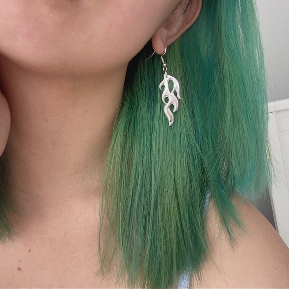 RESTOCKED! fire charm earrings (buy 1 get two free!!!) - Picture 7 of 9